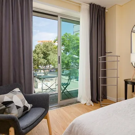 Panoramic Sky Apartment *