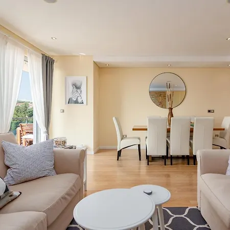 Apartment Panoramic Sky Setubal